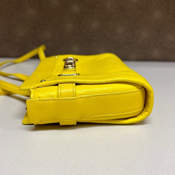 🔥🔥🔥Coach Yellow Leather Crossbody Bag - Picture 4 of 14